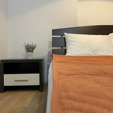 Mossapartments Бухарест Экстерьер фото