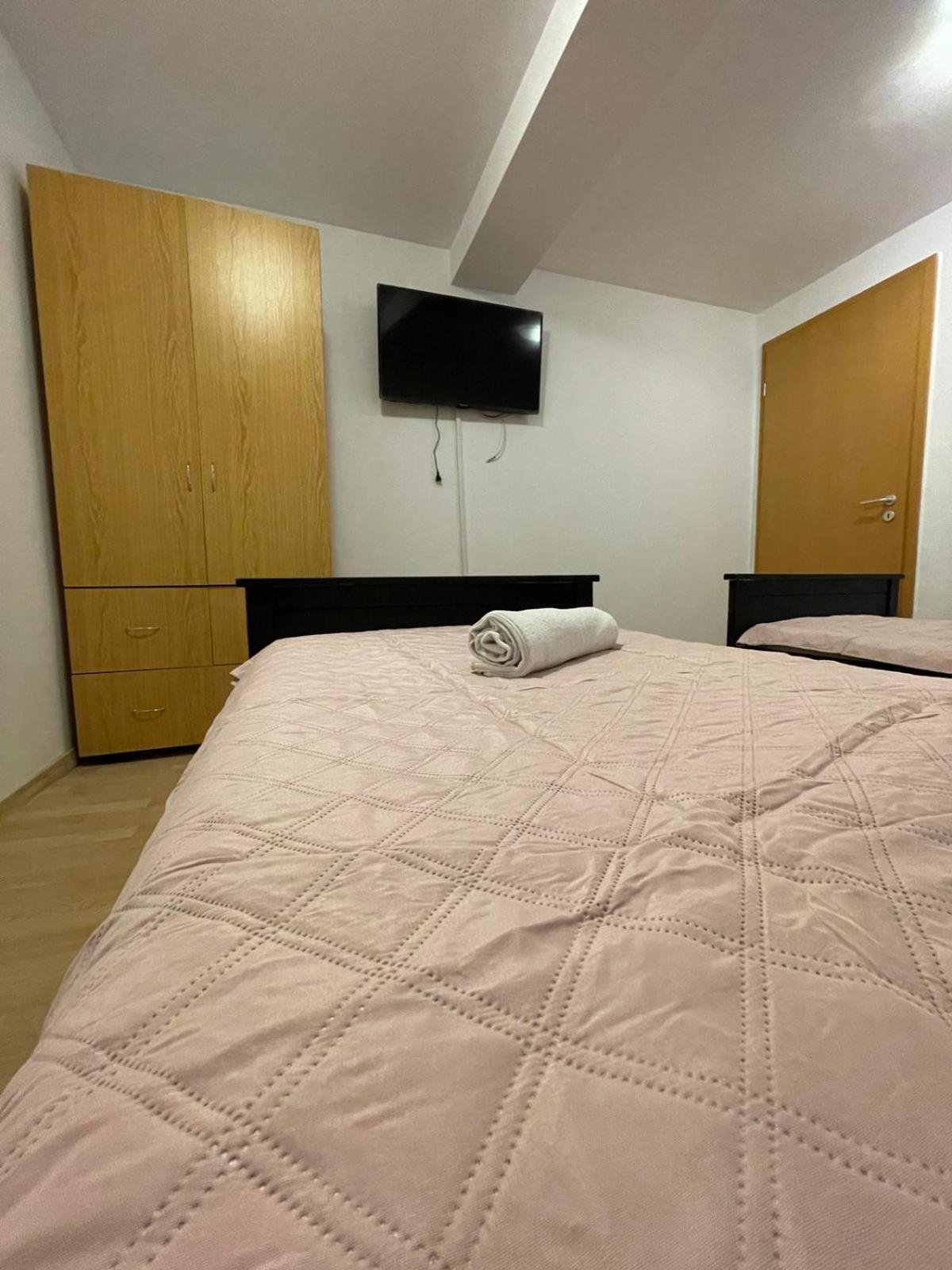 Mossapartments Бухарест Экстерьер фото